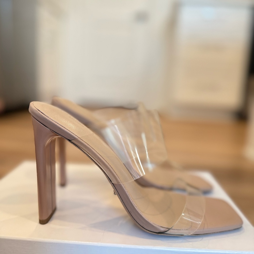 Elegant Nude Heeled Mules